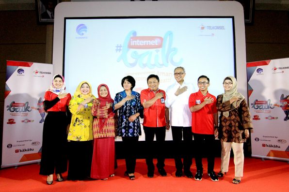 Telkomsel gandeng Kominfo jalankan #internetBAIK