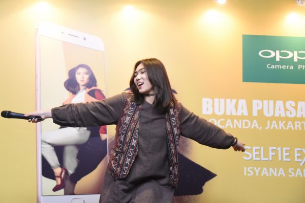 Fitur andalan di smartphone buatan Isyana Sarasvati