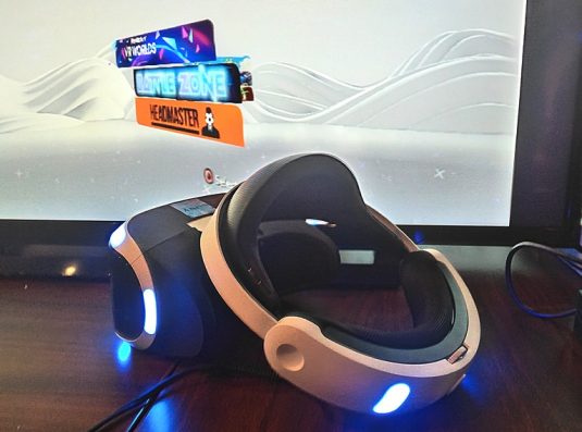 Serunya Bermain Game VR dengan Sony PlayStation Virtual Reality