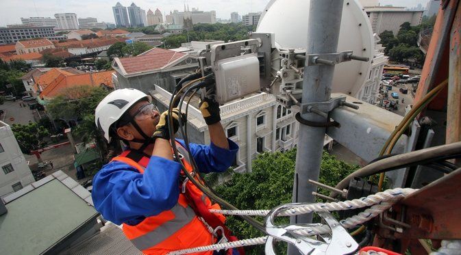 Lelang Spektrum 2,1 GHz, Tri dan Telkomsel Jadi Unggulan