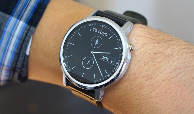 Android Wear 2.0 untuk Moto 360 (2nd gen) Mulai Didistribusikan