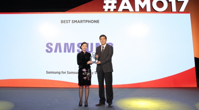 Galaxy S8 dan S8+ Raih Penghargaan “Best Smartphone” di MWC Shanghai