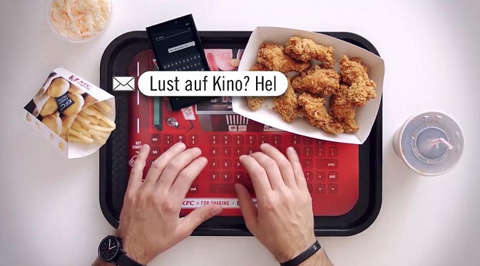 Apa Jadinya Jika Vendor Smartphone Bekerja Sama dengan Restoran Ayam Goreng?