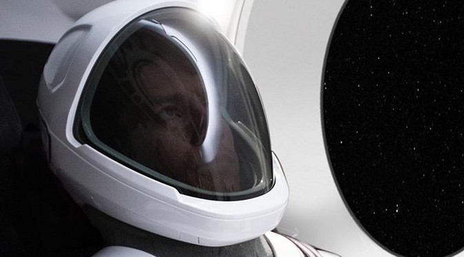 Begini Kostum Luar Angkasa Keren SpaceX, Mau Pakai?