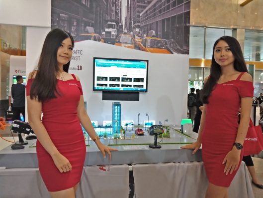 Hikvision Pamerkan Rangkaian Kamera Pintar