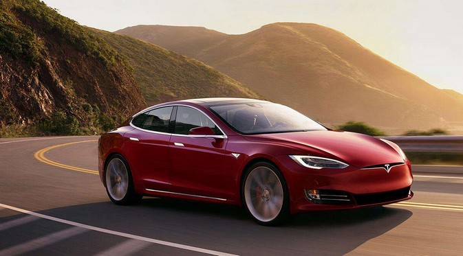 Tesla Siapkan Mobil Listrik yang Dipersenjatai Artificial Intelligence