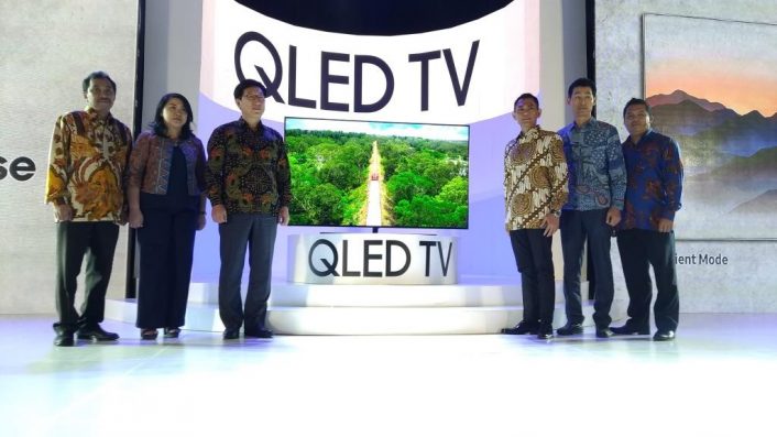 Bak Bunglon, QLED TV Samsung Bisa Adaptasi dengan Background-nya