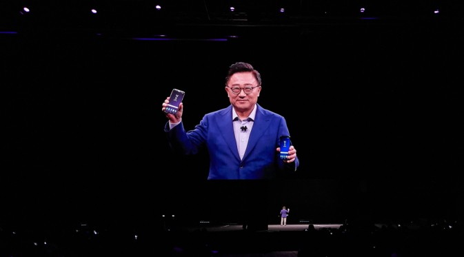 Samsung Galaxy S9 Smartphone Terpopuler April 2018, iPhone X?