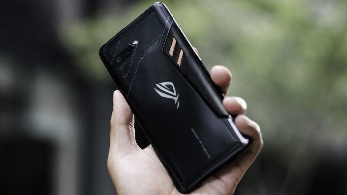 Wow, Asus Siapkan ROG Phone Berharga Terjangkau!