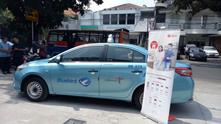 Baru! Bayar Taksi Blue Bird Bisa Pakai TCash