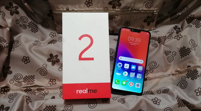 Review: Realme 2, Smartphone Poni Bling-bling Harga Miring