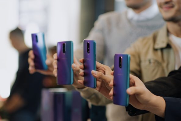 Oppo R17 Pro Perpanjang Promo Cashback Rp 1 Juta