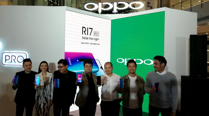 Promo Menarik Digeber Pada Penjualan Perdana OPPO R17 Pro