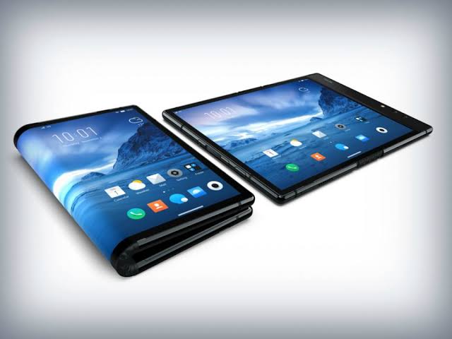 Salip Samsung, Ini Dia Smartphone Lipat Pertama di Dunia