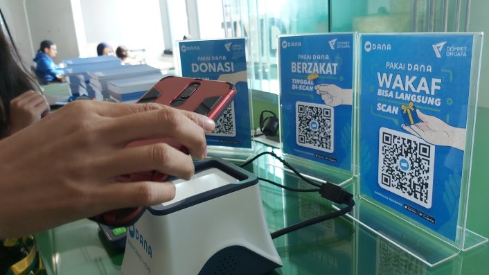 Dompet Digital Dana Sediakan Opsi Bayar Zakat dan Donasi Secara Mudah