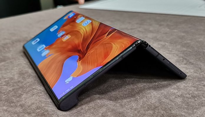 Spesifikasi Detail Huawei Mate X Mulai Terungkap