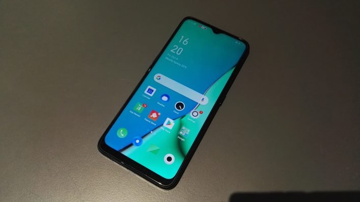 Fokus Oppo Raup Segmen Smartphone Menengah