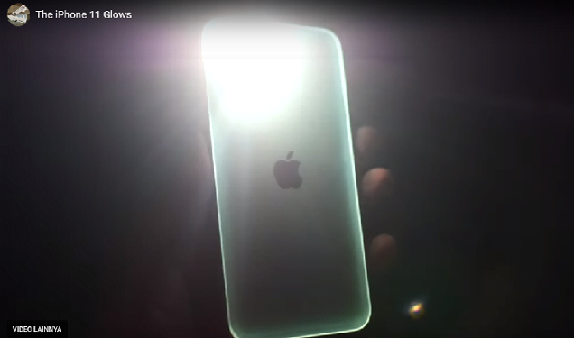 Flashlight Dinyalakan, Lihat Apa yang Terjadi pada Bodi iPhone 11