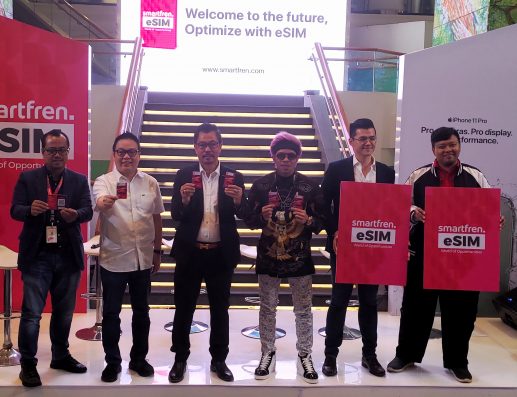 Smartfren Luncurkan e-SIM Buat Pengguna iPhone 11