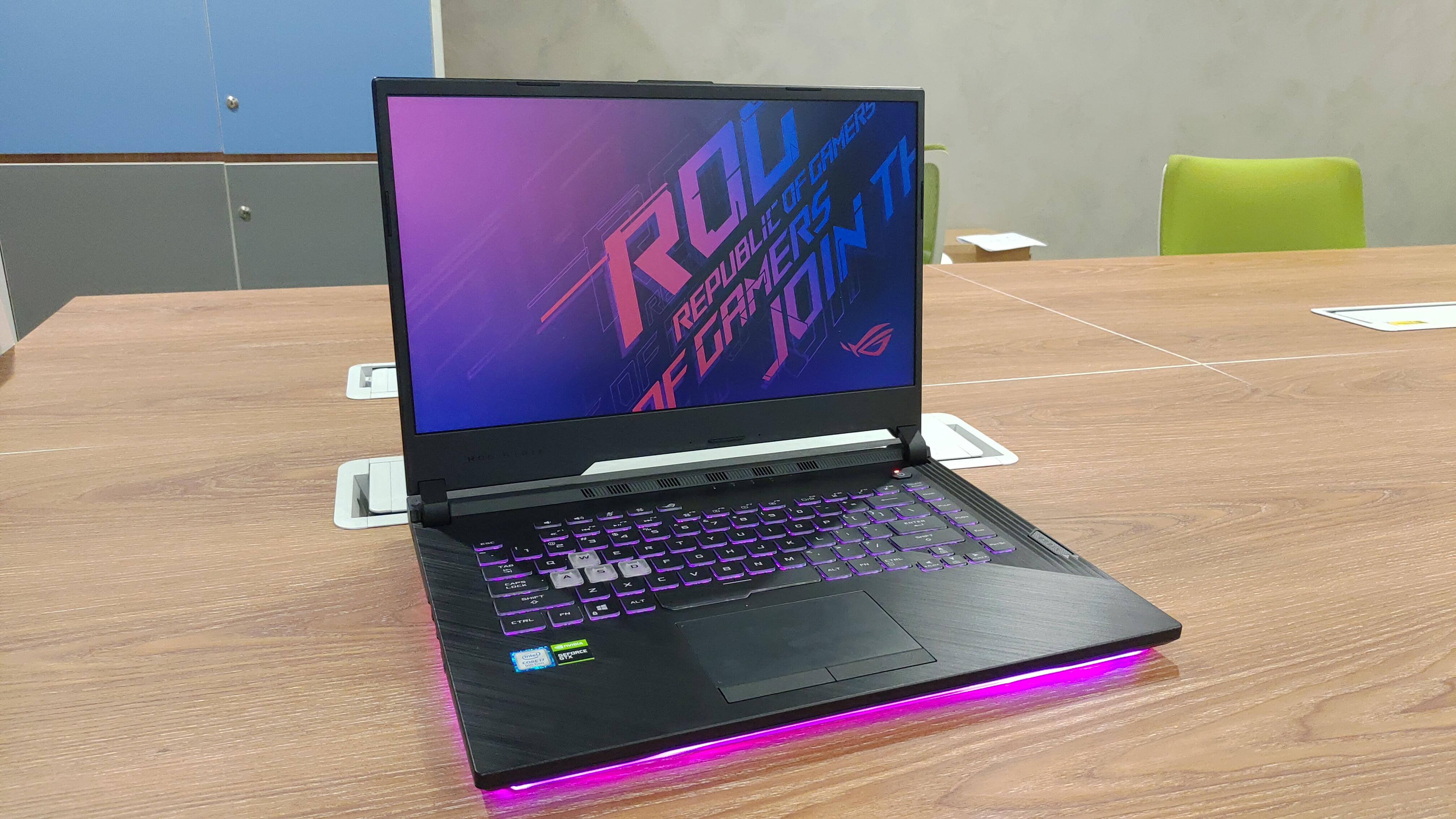 Review Asus ROG Strix G531GT: Bodi Tipis, Spesifikasi Gahar