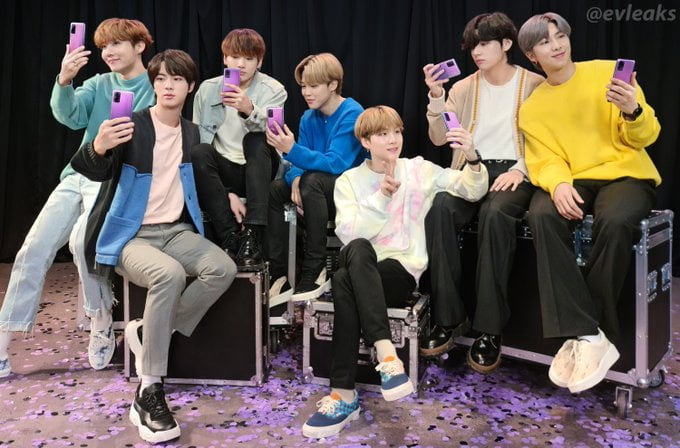 Dear Army, Samsung Siapkan Smartphone dan Earbuds Spesial Edisi BTS