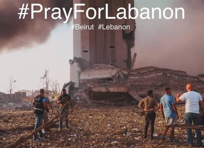 Untaian #PrayForLebanon Trending di Twitter