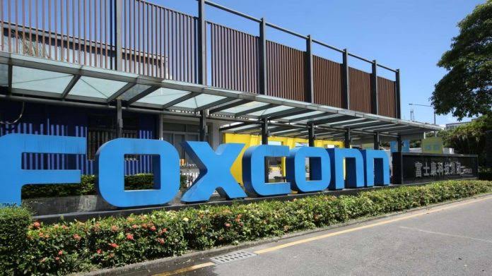 Foxconn Kebut Perakitan iPhone 12, Karyawan Disuruh Lembur