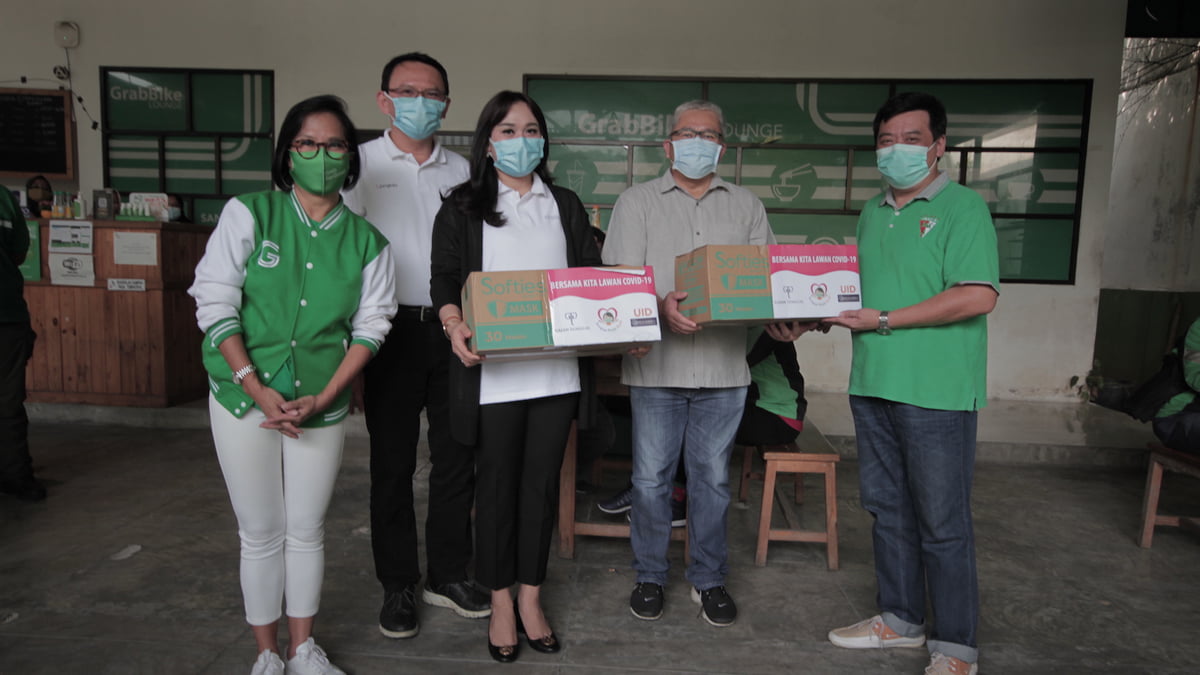 Kolaborasi Grab Indonesia dan Jangkau.id Donasikan 30.000 Disposable Mask dan Crowdfunding