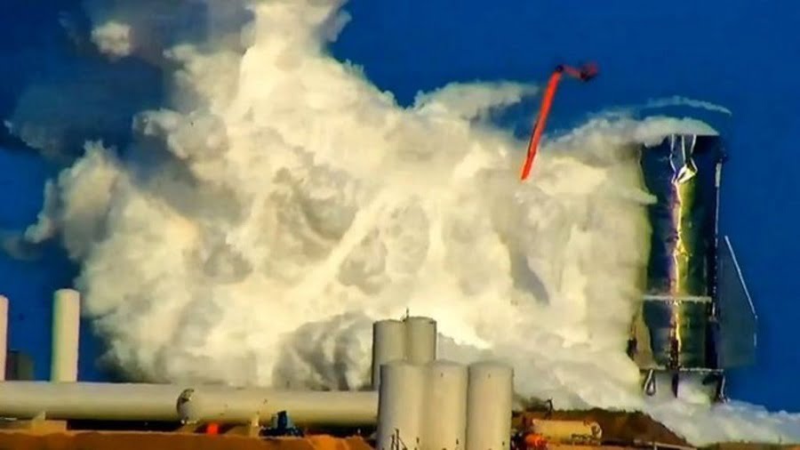 Roket SpaceX Starship Meledak saat Mencoba Mendarat