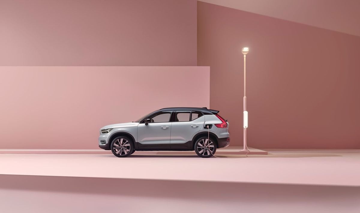 2030, Mobil Volvo Seluruhnya Bertenaga Listrik