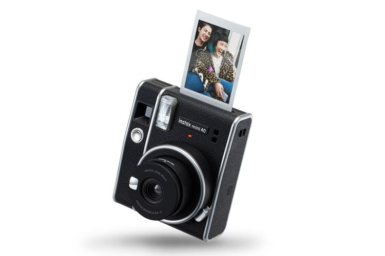 Instax Mini 40 Melantai, Cek Harganya