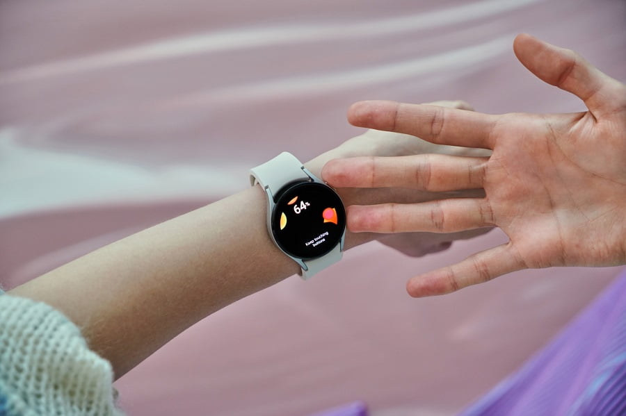 Samsung Galaxy Watch4 Series Meluncur, Komplit Suguhkan Fitur Kebugaran