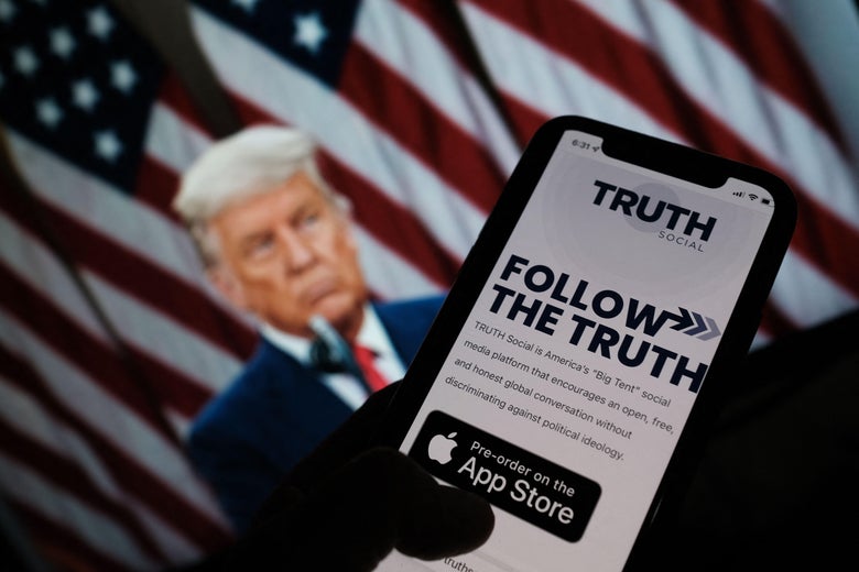 Donald Trump Rilis Media Sosial, Namanya Truth Social