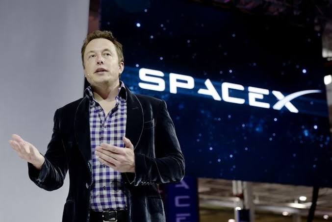 Elon Musk Ungkap Potensi Bangkrut SpaceX