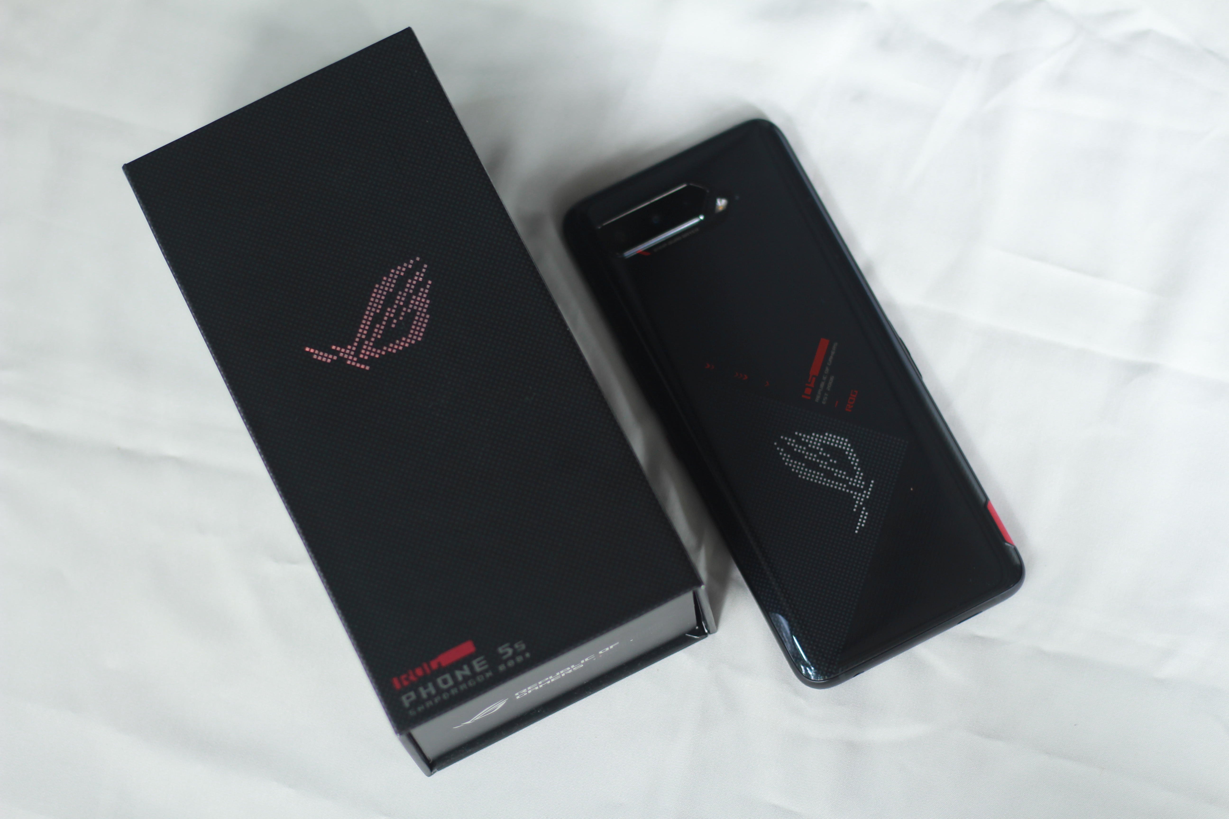 Review ASUS ROG Phone 5s: Ngegame Super Ngebut Gak Ada Lawan!