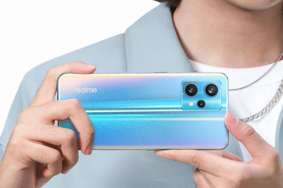 Jepretan Foto Kamera Realme 9 Pro+ Diadu dengan Ponsel Flagship