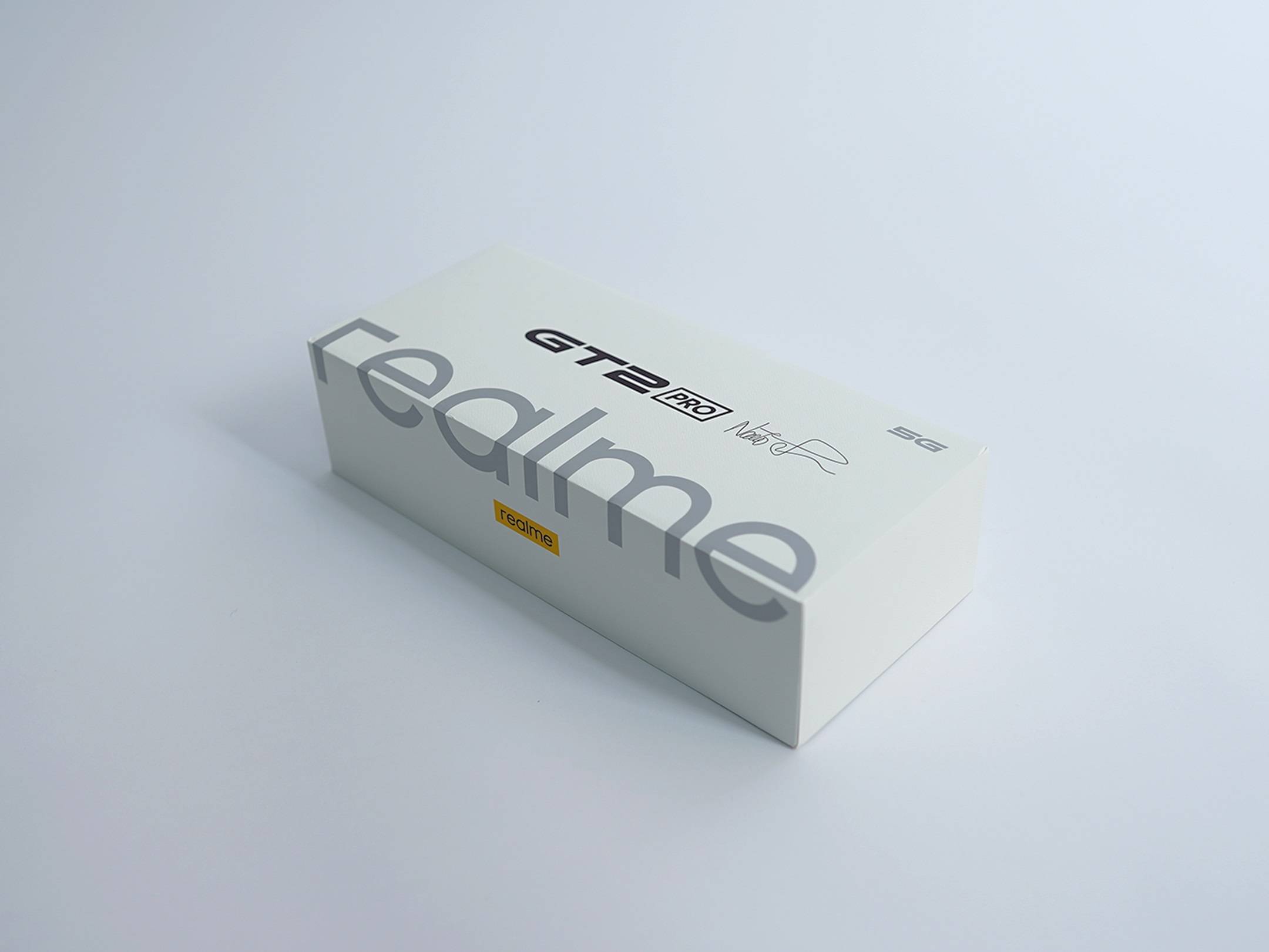Membawa Pesan untuk Menjaga Kelestarian Bumi, Inilah Isi Kotak realme GT 2 Pro dengan Paper Tech Master Design
