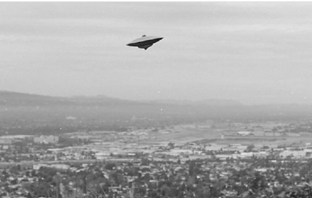 Pentagon Sebut UFO Bisa Bikin Hamil Makhluk Bumi