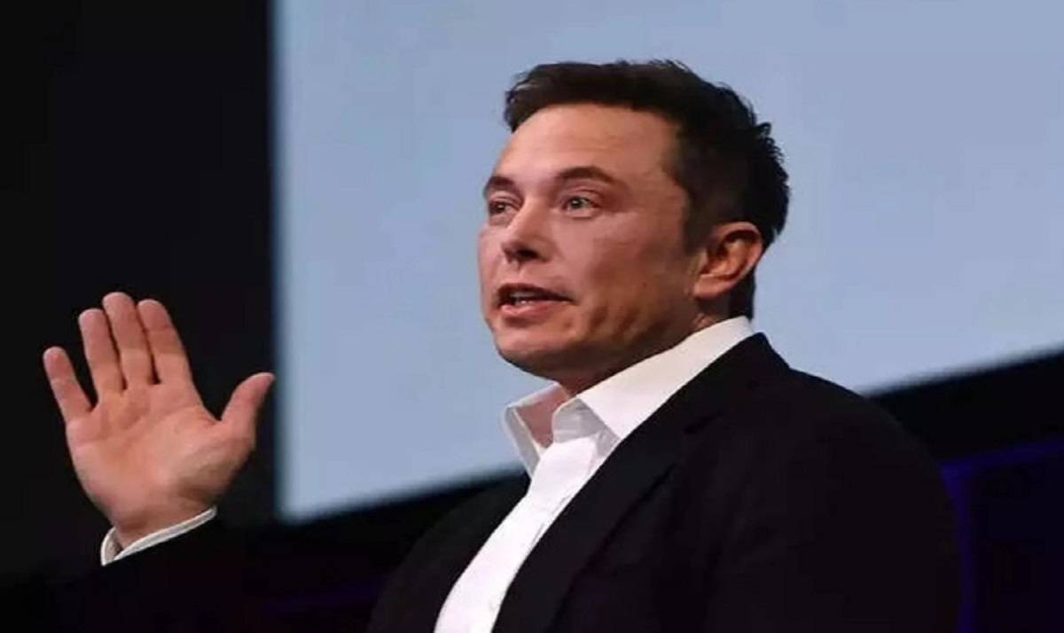 Elongate: Biar Bisa Mijat, Elon Musk Minta Pramugari SpaceX Kursus Pijat