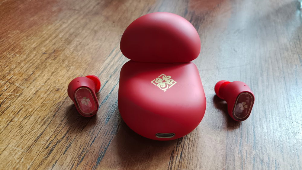 Review Poco Buds Pro Gensin Impact: Dominasi Merah, Kualitas Impresif