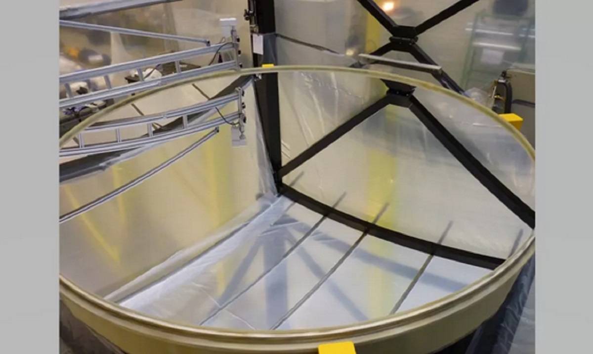Teleskop Cermin Cair Terbesar di Dunia Siap Berburu Alien