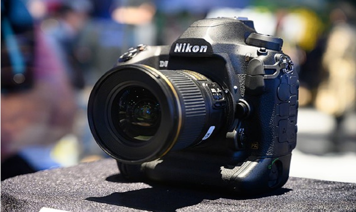 Nikon Stop Bikin DSRL?