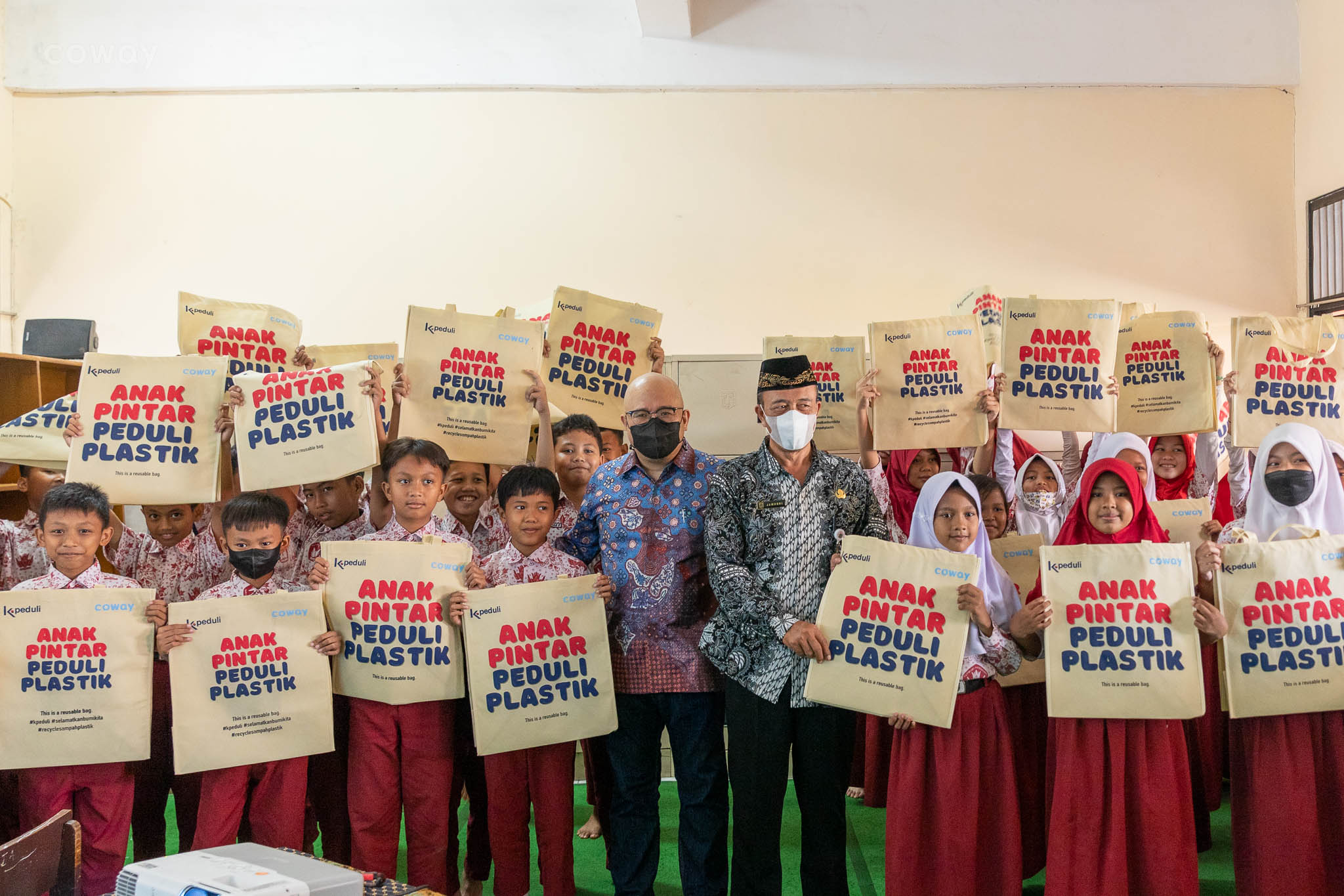Coway Indonesia Edukasi 2.000 Anak Untuk Kelola Sampah Plastik