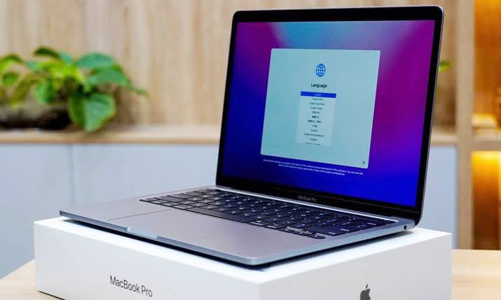 Rilis Terbaru MacBook Pro dengan Chip M2