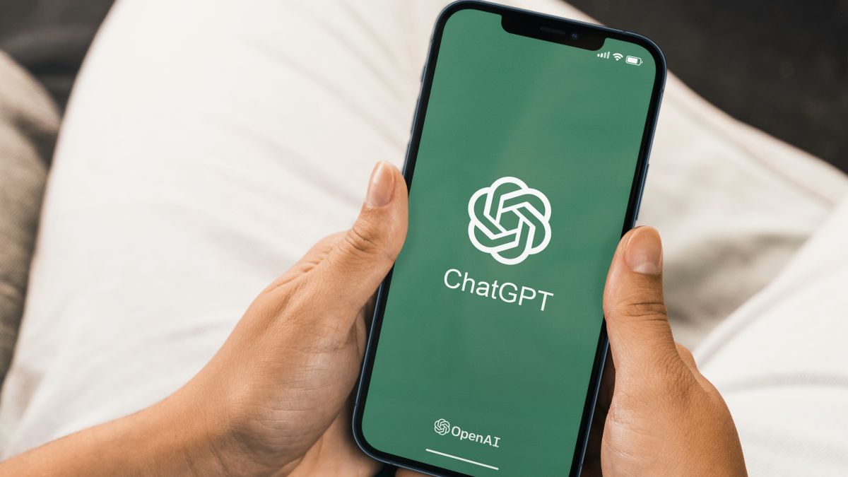 Aplikasi ChatGPT Kini Hadir di iPhone, Ketahui Keunggulannya
