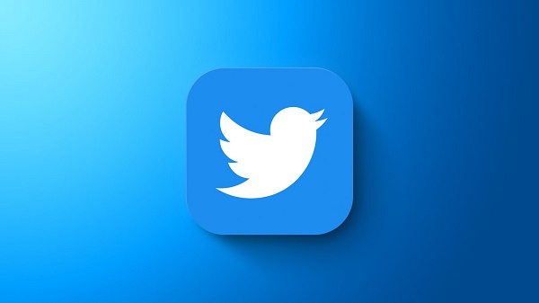 Twitter Bakal "Paksa" Pengguna Lihat Tweet Hanya dalam Mode Gelap