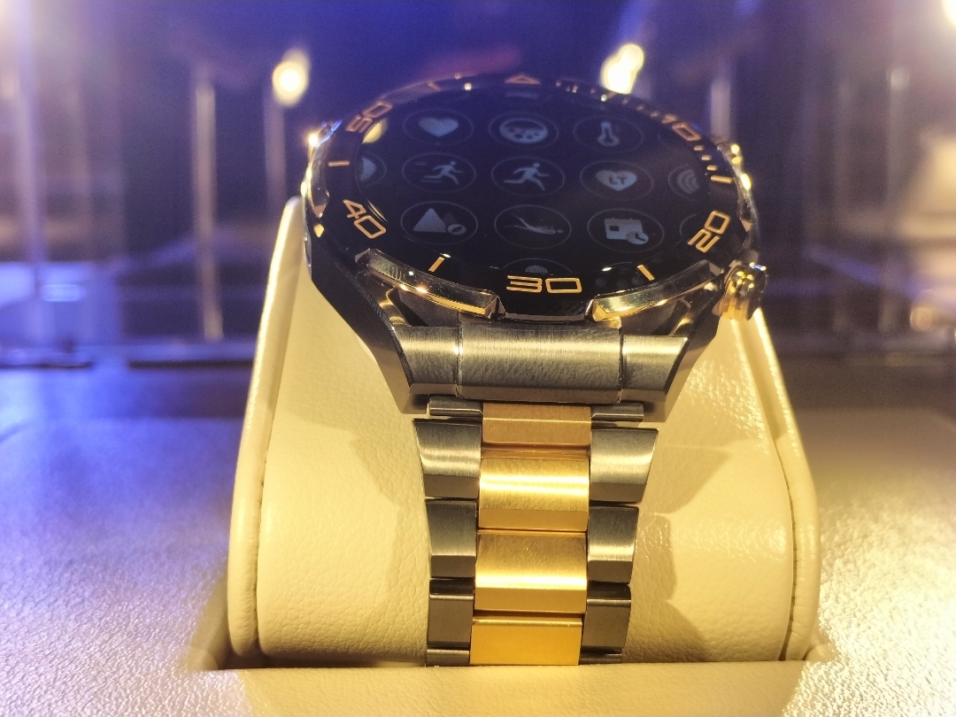 Dilapisi Emas 18 Karat, Huawei Watch Ultimate Design Dibanderol Rp42 Jutaan