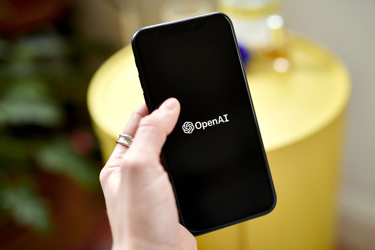 OpenAI Tertarik Bikin Perangkat AI, Rangkul Desainer iPhone dan Apple Watch