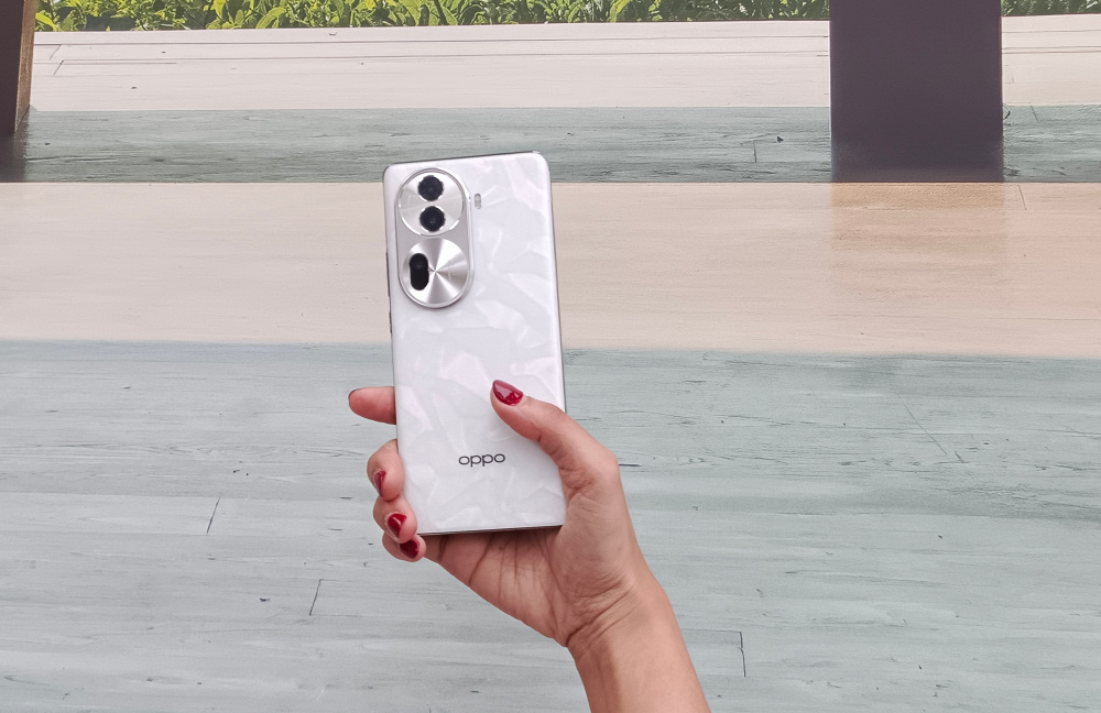 Oppo Reno 11 Dibekali Fitur Penguat Sinyal Pertama di Indonesia