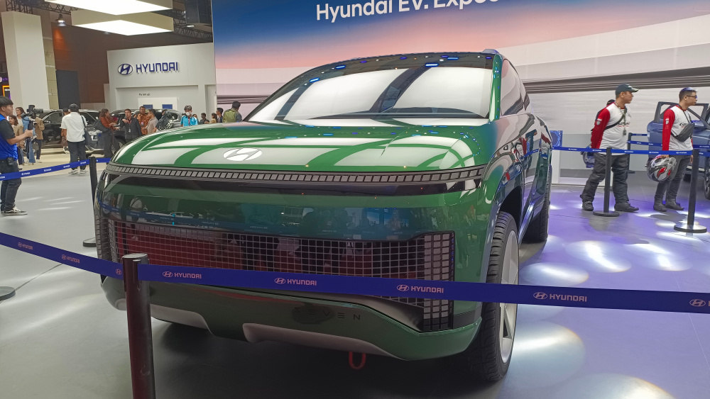 Mobil Listrik Hyundai All New Kona Electric dan Seven Concept Melantai di IIMS 2024
